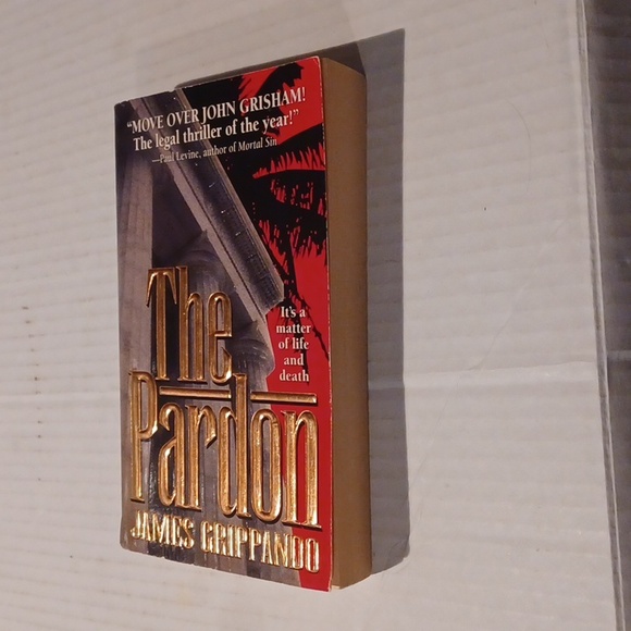 $4 Add-on "The Pardon" by James Grippando - Paperback Novel - Picture 5 of 8